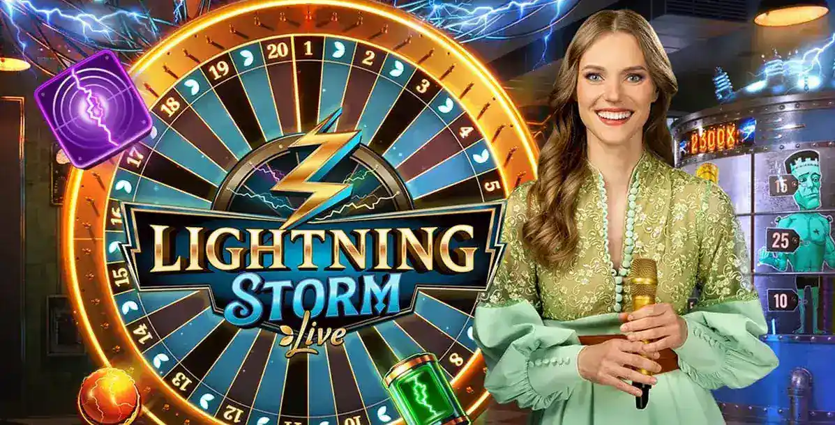 Presentadora junto a la ruleta Lightning Storm en el estudio de casino en vivo.